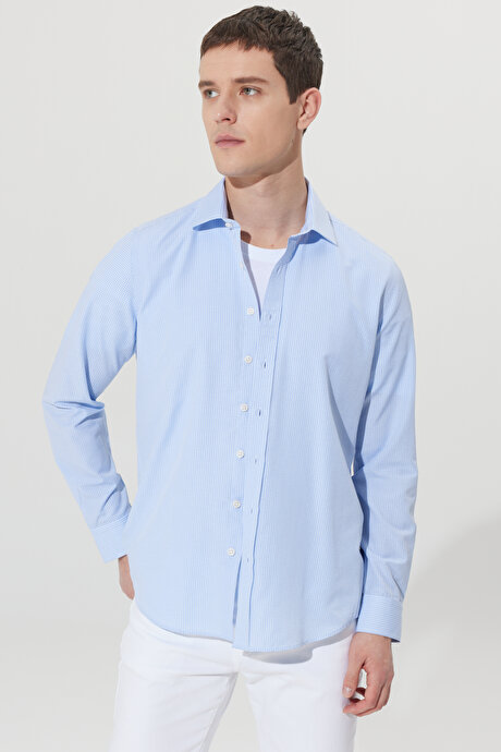 Slim Fit Dar Kesim Klasik Yaka Pamuklu Kareli Beyaz-Açık Mavi Gömlek resmi