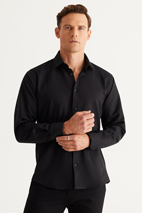 Comfort Fit Rahat Kesim Klasik Yaka Armürlü Siyah Gömlek resmi