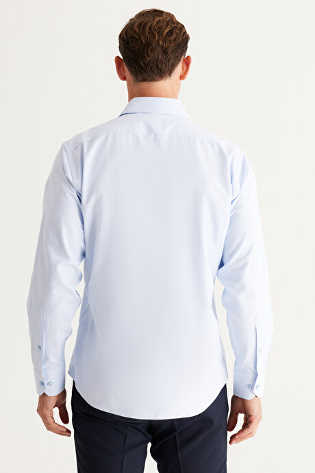 Comfort Fit Rahat Kesim Klasik Yaka Armürlü Açık Mavi Gömlek resmi