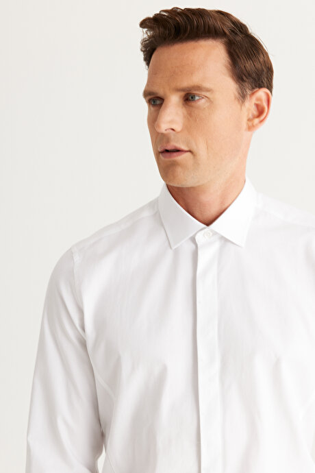 Slim Fit Dar Kesim %100 Pamuk Klasik Yaka Beyaz Gömlek resmi