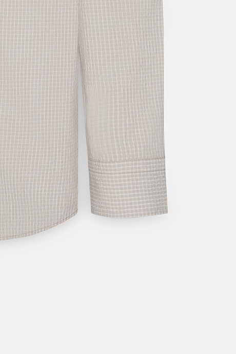 Comfort Fit Rahat Kesim Düğmeli Yaka Pamuklu Kareli Beyaz-Bej Gömlek resmi
