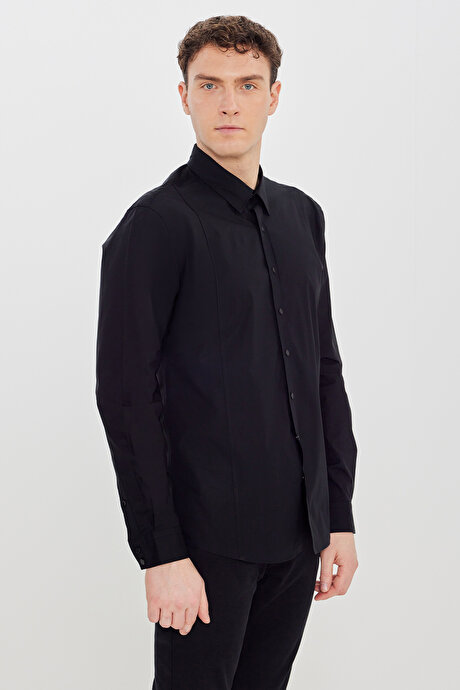 Slim Fit Dar Kesim Pamuklu Klasik Yaka Siyah Gömlek resmi