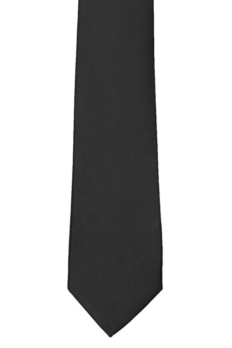 Klasik Siyah Kravat resmi