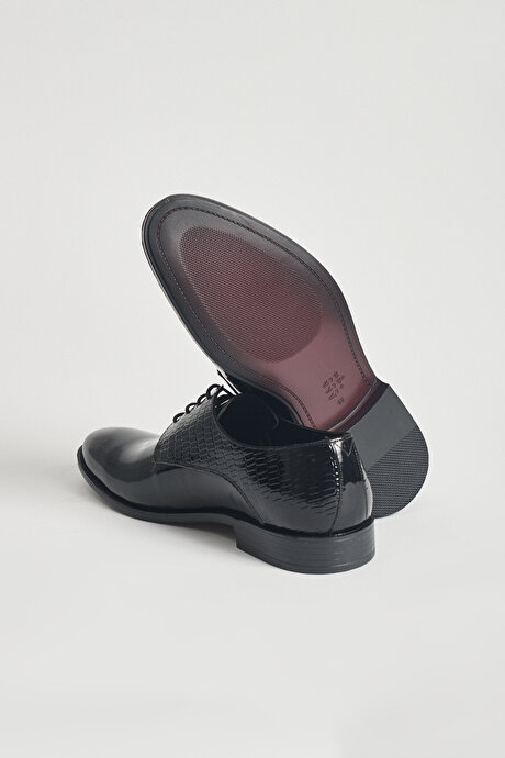 Desensiz Siyah Ayakkabı resmi