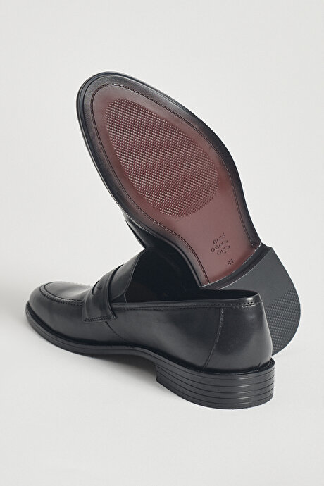 Klasik Siyah Ayakkabı resmi