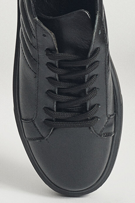 %100 Hakiki Deri Sneaker Siyah Ayakkabı resmi