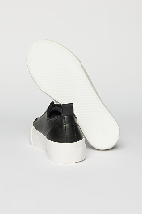 Desensiz Sneaker Siyah Ayakkabı resmi