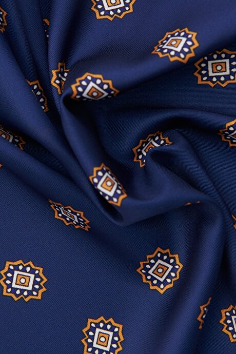 Lacivert-Kahverengi Mendil resmi