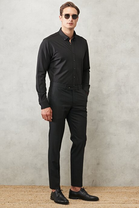 Ekstra Slim Fit Dar Kesim Kırlangıç Yaka Yünlü Siyah Takım Elbise resmi