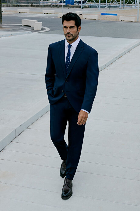 Su Geçirmez Slim Fit Dar Kesim Yünlü Nano Lacivert Takım Elbise resmi