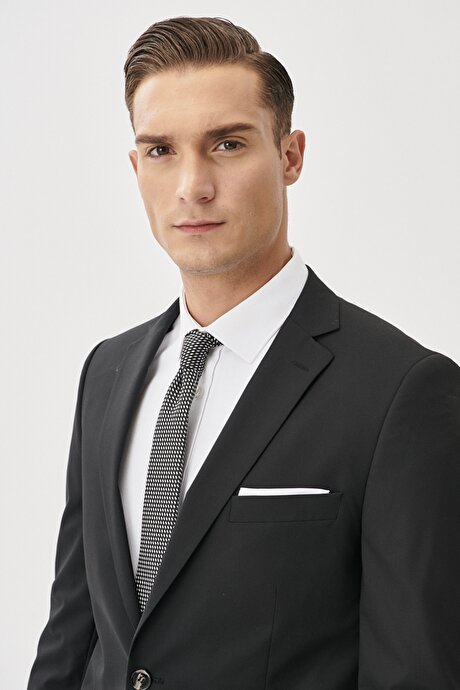 Slim Fit Dar Kesim Mono Yaka Siyah Takım Elbise resmi