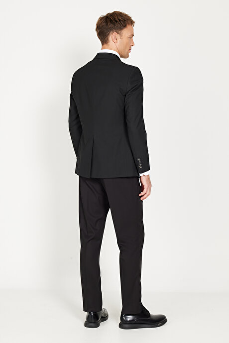 Ekstra Slim Fit Dar Kesim Kırlangıç Yaka Siyah Takım Elbise resmi