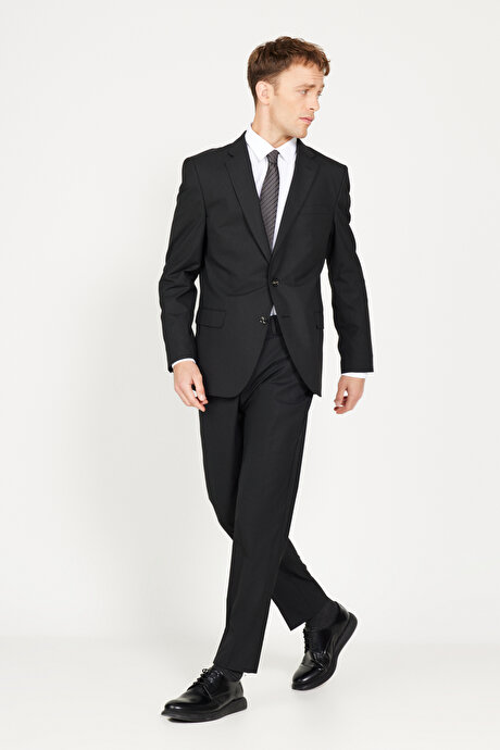 Regular Fit Geniş Kesim Mono Yaka Siyah Takım Elbise resmi