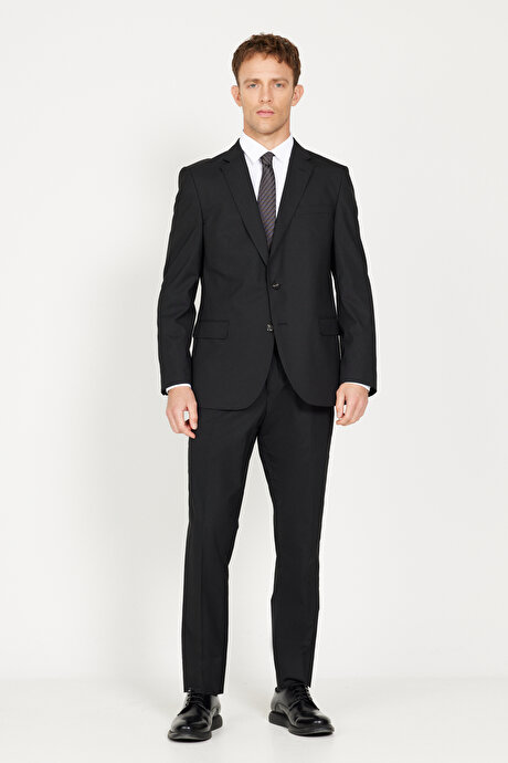 Regular Fit Geniş Kesim Mono Yaka Siyah Takım Elbise resmi