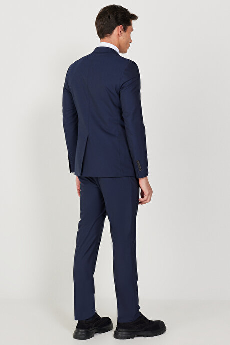 Ekstra Slim Fit Dar Kesim Kırlangıç Yaka Lacivert Takım Elbise resmi