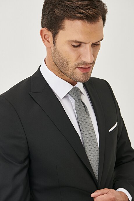 Ekstra Slim Fit Dar Kesim Kırlangıç Yaka Siyah Takım Elbise resmi