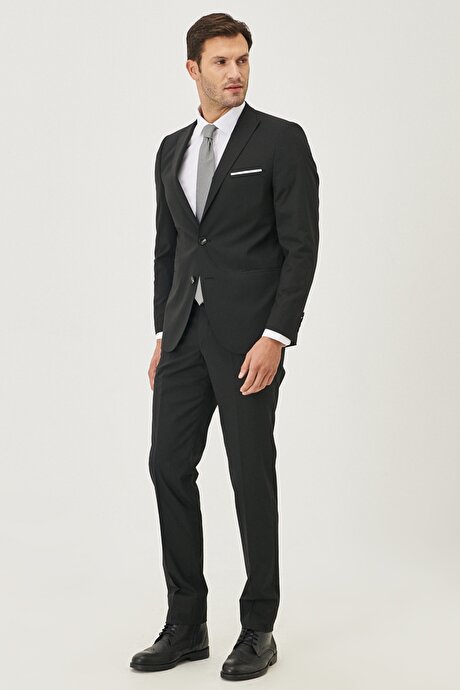 Ekstra Slim Fit Dar Kesim Kırlangıç Yaka Siyah Takım Elbise resmi