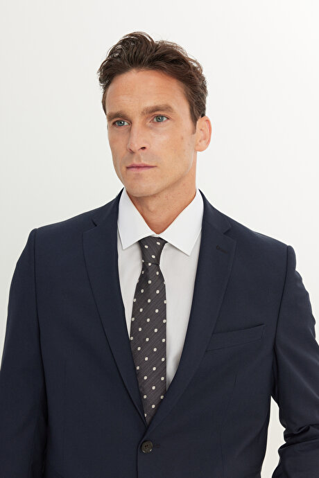 Regular Fit Normal Kesim Mono Yaka Kapak Cepli Lacivert Takım Elbise resmi