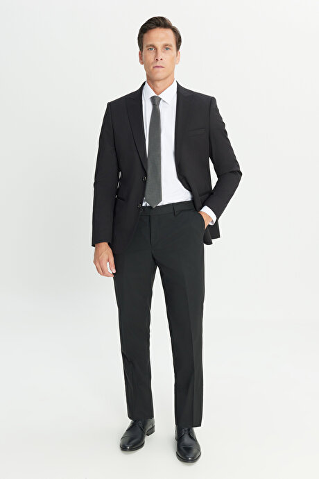 Ekstra Slim Fit Dar Kesim Kırlangıç Yaka Siyah Takım Elbise resmi