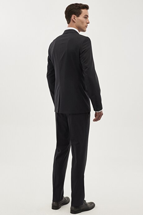 Koyu Lacivert Takım Elbise resmi