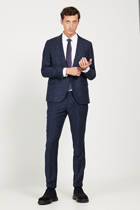 Slim Fit Dar Kesim Kırlangıç Yaka Tweet Desenli Yünlü Lacivert Takım Elbise resmi