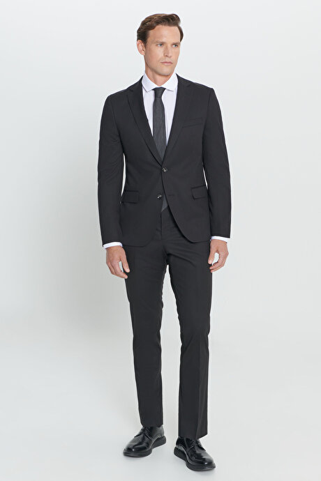 Slim Fit Dar Kesim Mono Yaka Siyah Takım Elbise resmi