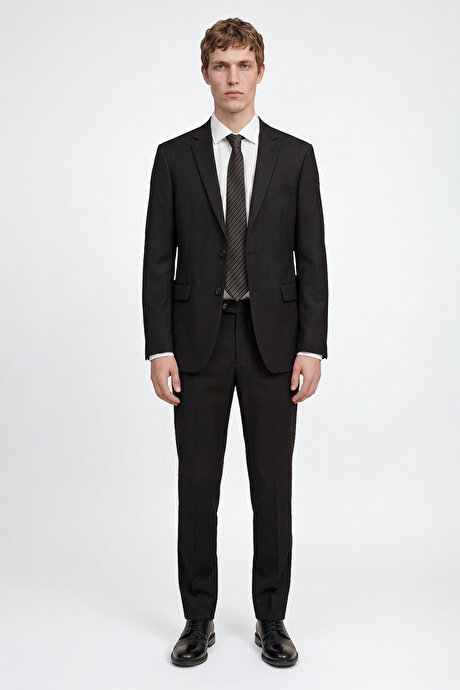 Slim Fit Dar Kesim Mono Yaka Siyah Takım Elbise resmi