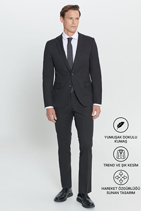 Slim Fit Dar Kesim Mono Yaka Siyah Takım Elbise resmi