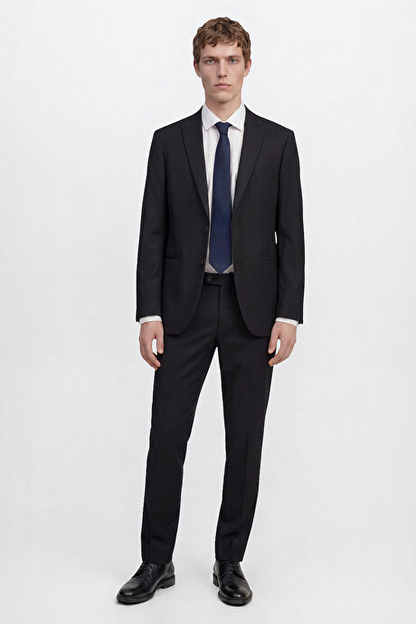 Ekstra Slim Fit Dar Kesim Kırlangıç Yaka Siyah Takım Elbise resmi