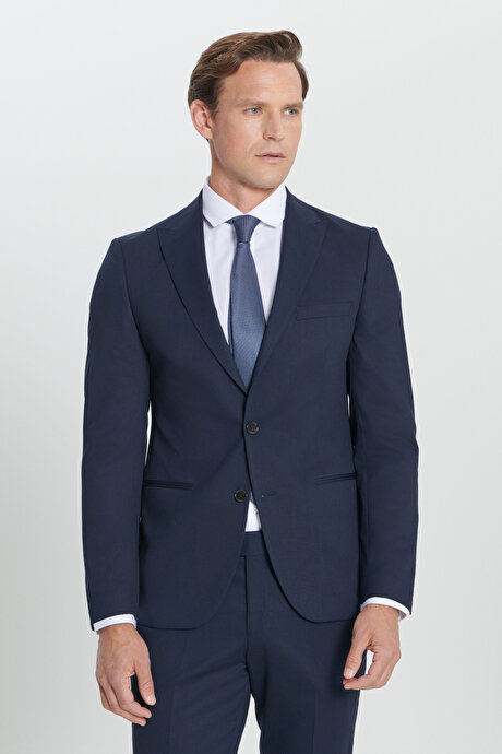 Ekstra Slim Fit Dar Kesim Kırlangıç Yaka Lacivert Takım Elbise resmi