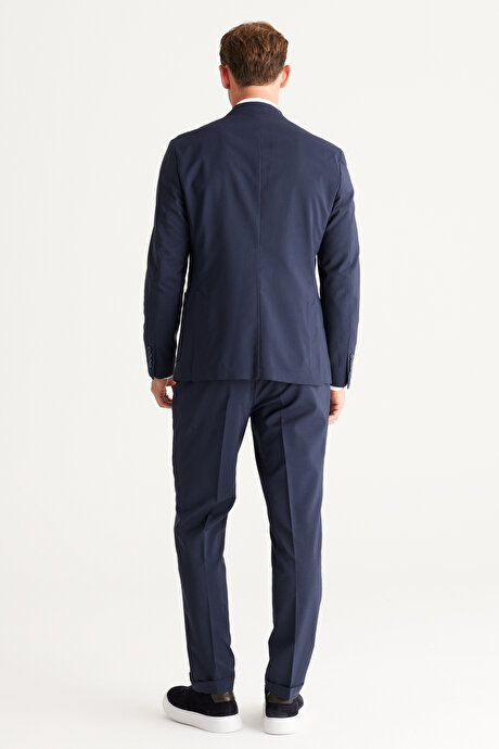 Slim Fit Dar Kesim Kırlangıç Yaka Çizgili Lacivert Takım Elbise resmi