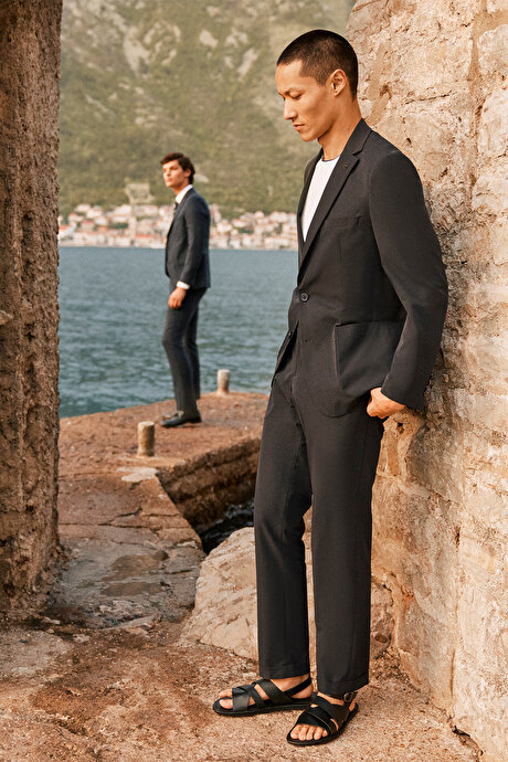 Slim Fit Dar Kesim Mono Yaka Çizgili Lacivert Takım Elbise resmi