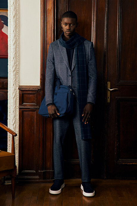 Slim Fit Dar Kesim Kırlangıç Yaka Desenli Lacivert Takım Elbise resmi