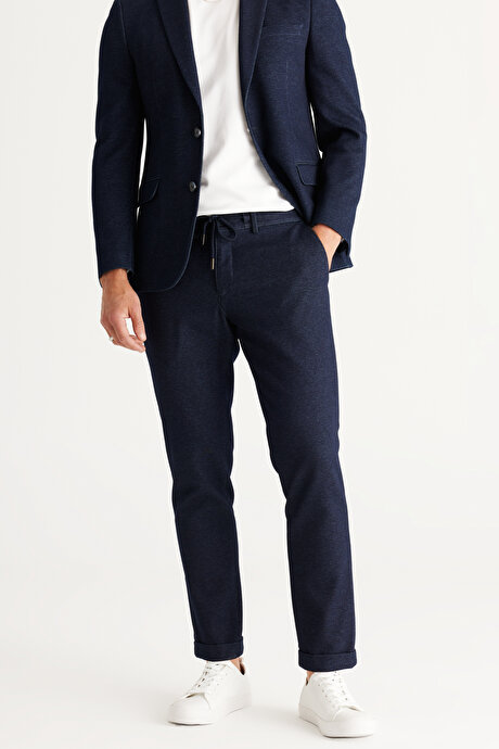 Slim Fit Dar Kesim Kırlangıç Yaka Desenli Lacivert Takım Elbise resmi