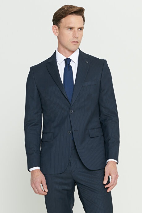 Ekstra Slim Fit Dar Kesim Kırlangıç Yaka Yünlü Çizgili Lacivert Takım Elbise resmi