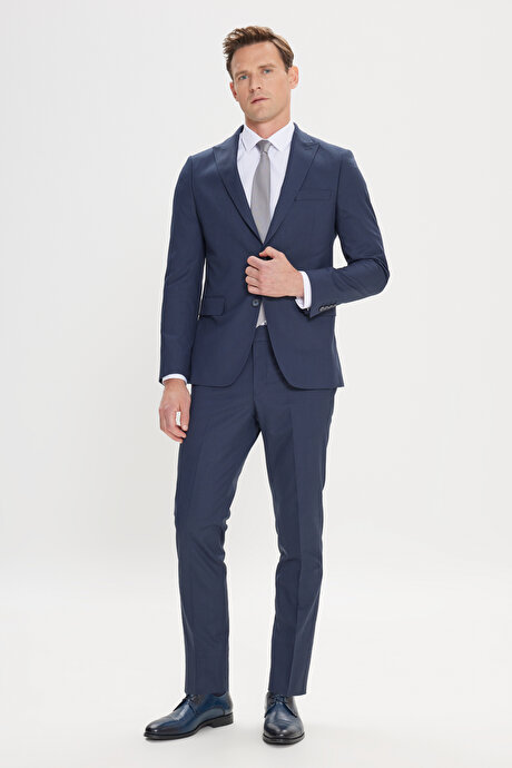 Slim Fit Dar Kesim Kırlangıç Yaka Çizgili Lacivert-Gri Takım Elbise resmi