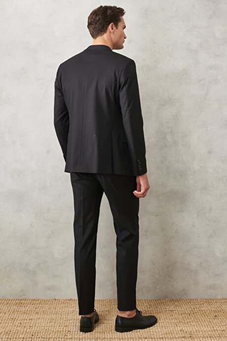 Slim Fit Dar Kesim Kırlangıç Yaka Armürlü Siyah Yelekli Takım Elbise resmi
