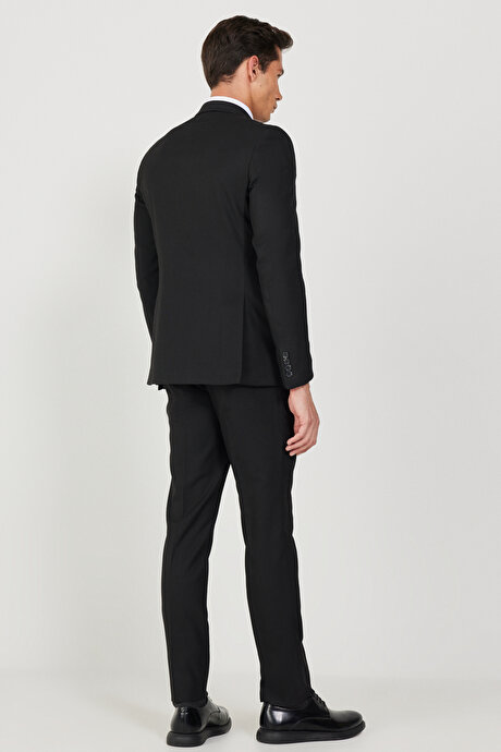 Ekstra Slim Fit Dar Kesim Kırlangıç Yaka Armürlü Siyah Yelekli Takım Elbise resmi