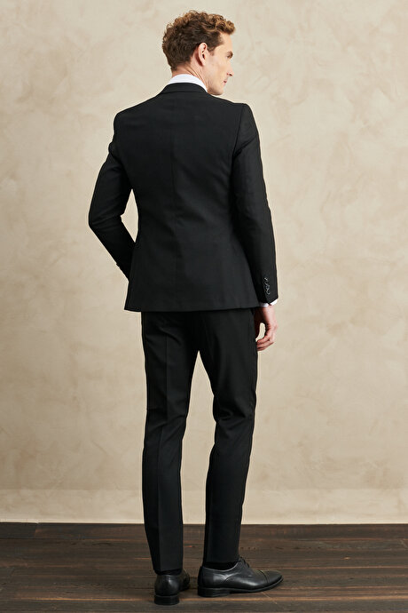 Ekstra Slim Fit Dar Kesim Kırlangıç Yaka Armürlü Siyah Yelekli Takım Elbise resmi