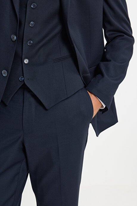 Slim Fit Dar Kesim Armürlü Yelekli Lacivert Yelekli Takım Elbise resmi