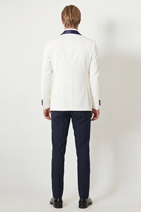 Slim Fit Dar Kesim Mono Yaka Desenli Beyaz-Lacivert Smokin Takım resmi