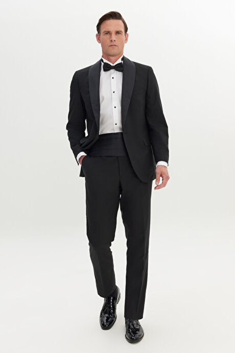 Regular Fit Geniş Kesim Kırlangıç Yaka Yünlü Siyah Smokin Takım resmi