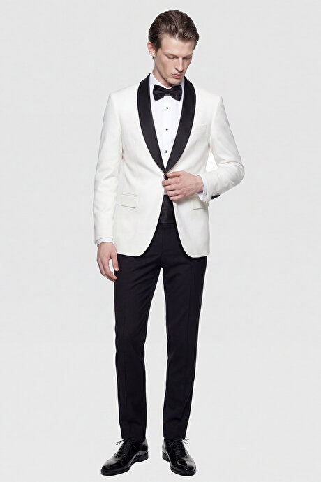 Slim Fit Dar Kesim Şal Yaka Armürlü Beyaz-Siyah Smokin Takım resmi