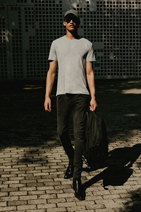 Slim Fit Dar Kesim Bisiklet Yaka Pamuklu Kısa Kollu Gri Melanj Tişört resmi