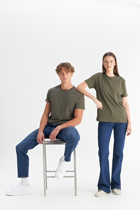 Slim Fit Dar Kesim Bisiklet Yaka %100 Pamuk Kısa Kollu Haki Tişört resmi