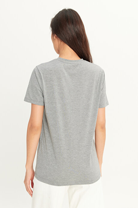 Slim Fit Dar Kesim Bisiklet Yaka %100 Pamuk Kısa Kollu Koyu Gri Tişört resmi