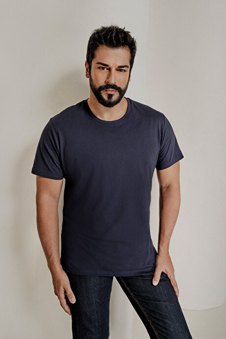 Slim Fit Dar Kesim Bisiklet Yaka %100 Pamuk Kısa Kollu Lacivert Tişört resmi