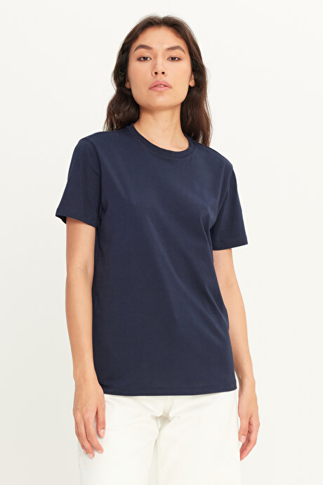 Slim Fit Dar Kesim Bisiklet Yaka %100 Pamuk Kısa Kollu Lacivert Tişört resmi