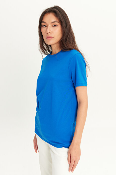 Slim Fit Dar Kesim Bisiklet Yaka %100 Pamuk Kısa Kollu Saks Tişört resmi