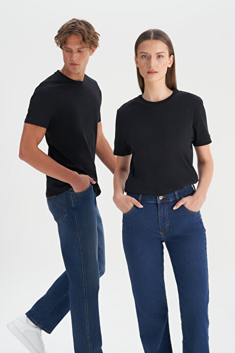 Slim Fit Dar Kesim Bisiklet Yaka %100 Pamuk Kısa Kollu Siyah Tişört resmi